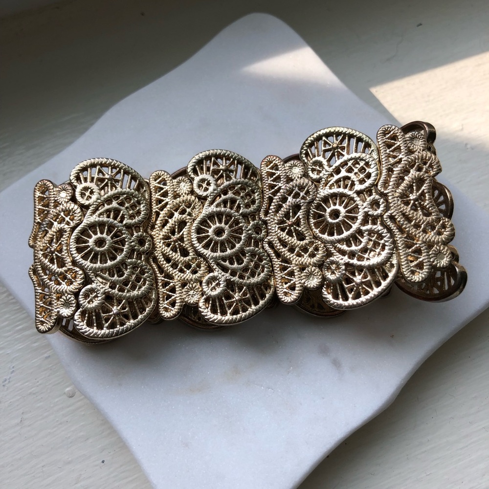 Beautiful gold bracelet